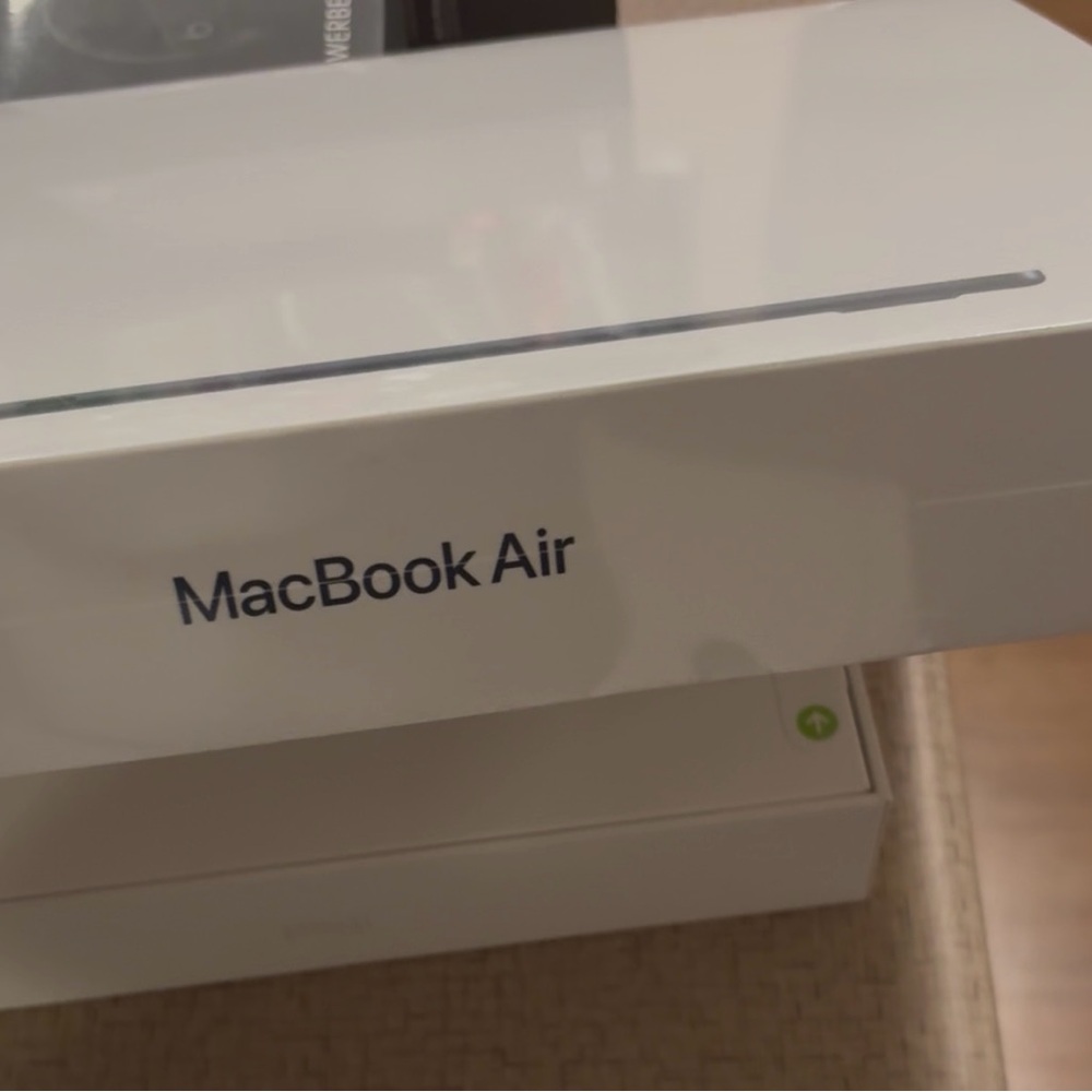 Apple MacBook Air - Sleek White Design